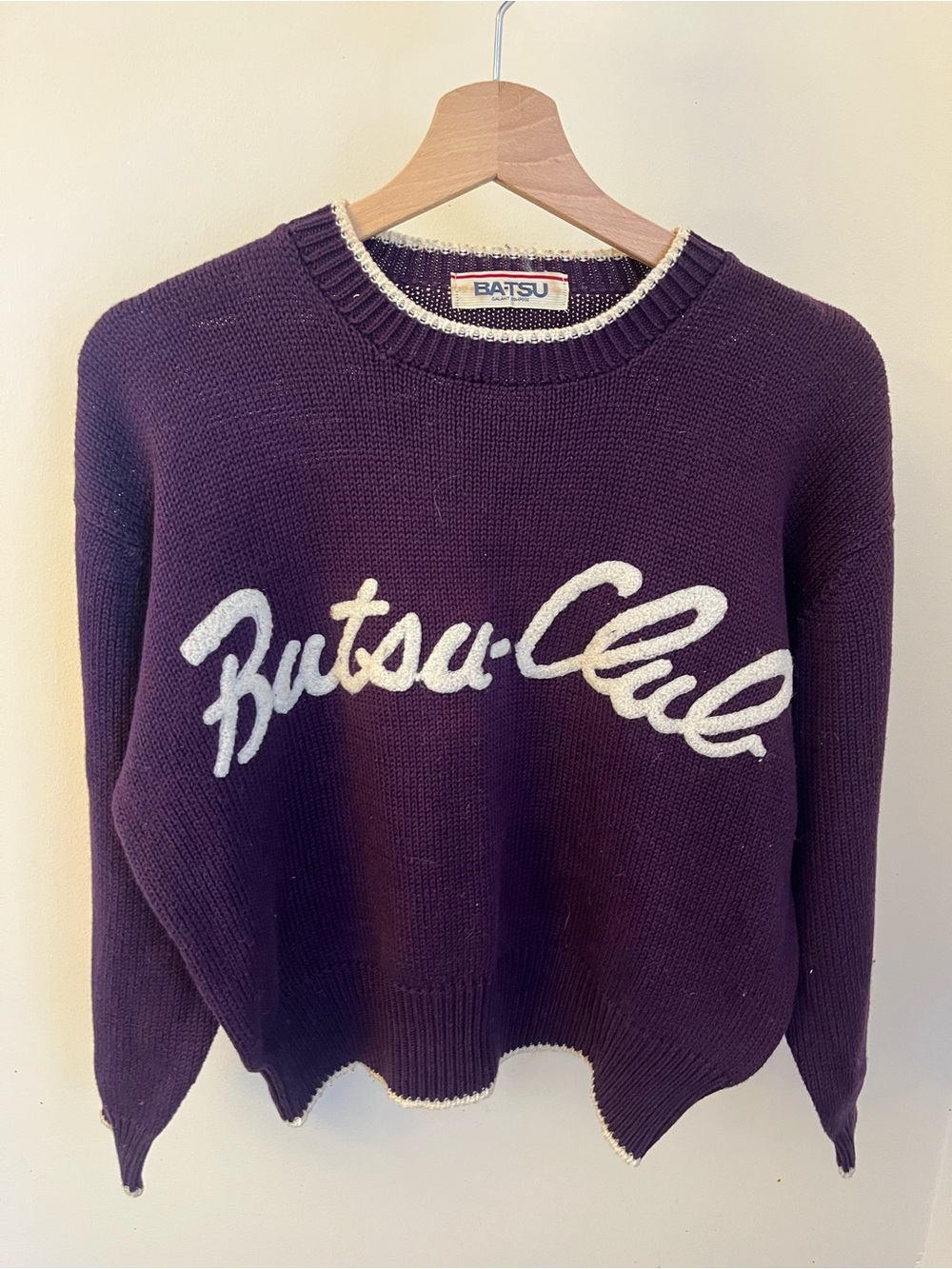 Bat-su Club Vintage Japan Women's Maroon Crewneck Fall Wear Sweater